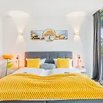 Bodensee Penthouse 23d - Seesicht - Billiard - Massage - Trambolin - Bbq - Tischkicker - Panorama Exklusive * Öhningen