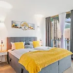 Bodensee Penthouse 23d - Seesicht - Billiard - Massage - Trambolin - Bbq - Tischkicker - Panorama Exklusive * Öhningen