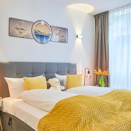 Holiday home Bodensee Penthouse 23d - Seesicht - Billiard - Massage - Bbq - Tischkicker - Panorama Exklusive Ohningen