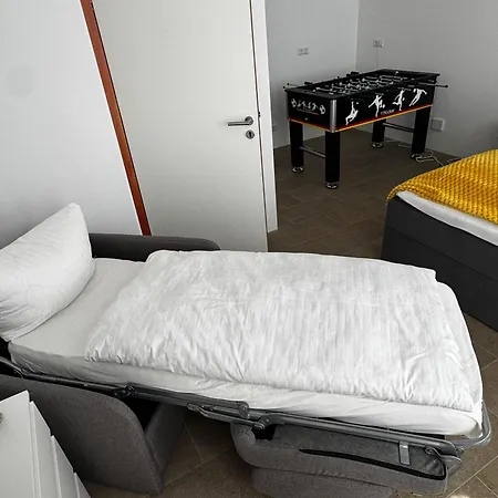 Bodensee Penthouse 23d - Seesicht - Billiard - Massage - Trambolin - Bbq - Tischkicker - Panorama Exklusive * Ohningen