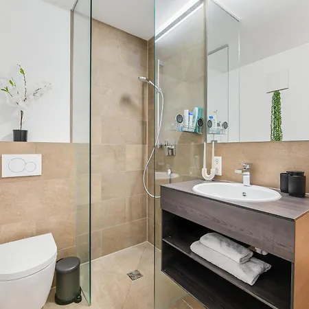 Bodensee Penthouse 23d - Seesicht - Billiard - Massage - Trambolin - Bbq - Tischkicker - Panorama Exklusive *